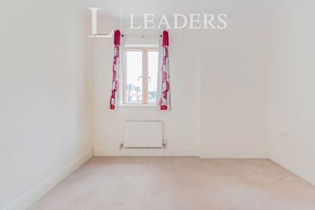 2 bedroom apartment to rent Barnes Mews, Bishopric, Horsham, RH12 - Photo 4