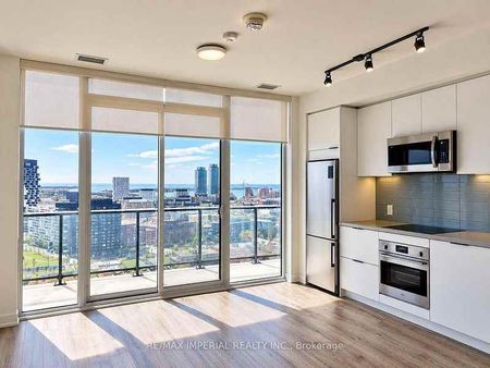 5 Defries Street condo — Toronto, ON (2-Bedroom) - 2 Bedroom - Photo 3