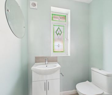 3 bedroom detached bungalow to rent - Photo 6