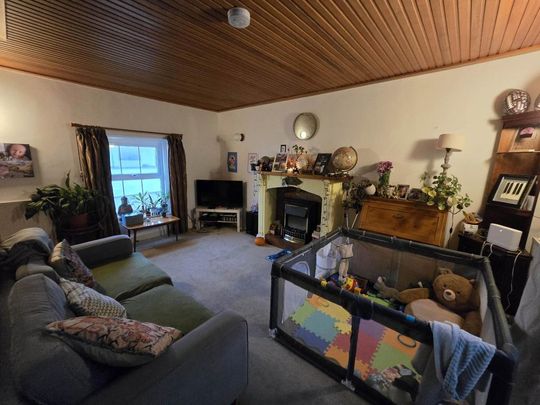 2 bedroom house to rent - Photo 1