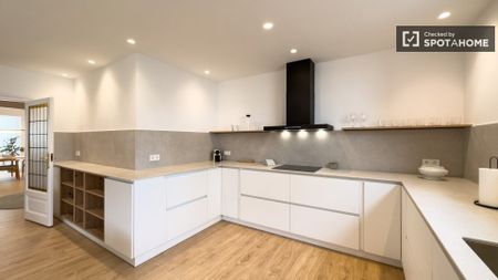 barcelona, Catalonia 08022 - Photo 5