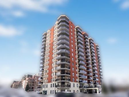 Laval (Chomedey) (Carrefour Saint-Martin) - Photo 5