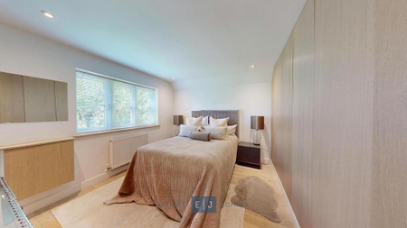 4 bedroom detached house to rent - Photo 5