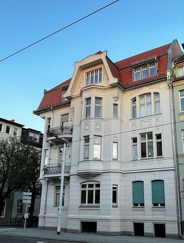 Charmante 3-Zimmer-Wohnung in Cottbus: Historisches Flair in moderner Sanierung - Photo 3