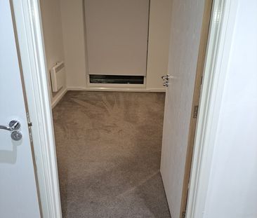 Room in a Shared Flat, Clarence Street, M7 - Photo 2