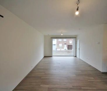 Zeer rustig gelegen woning met 3 slaapkamers - Photo 2