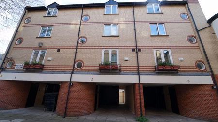 5 bedroom terraced house to rent - Photo 3