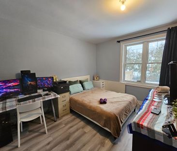 For Lease - 46 Lowcrest Boulevard, Toronto, Ontario - Photo 2