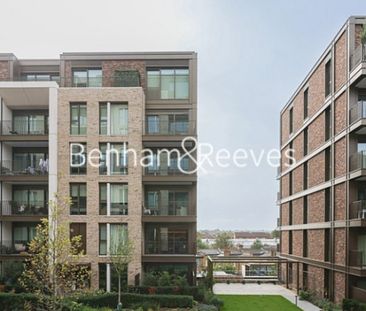 2 Bedroom flat to rent in Saxon House, Parkland Walk, SW6 - Photo 5