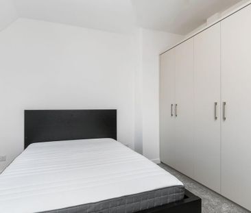 3 bedroom semi-detached house to rent - Photo 6