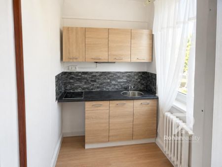 Pronájem bytu 1+kk 30 m2 - Фото 2