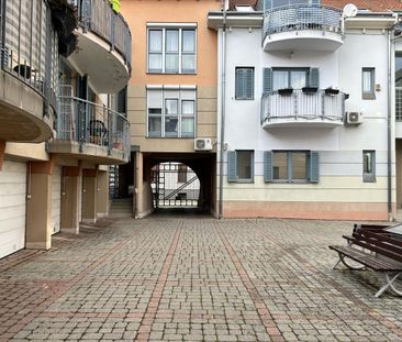 Kiadó felújított lakás - Pécs - Fotó 1