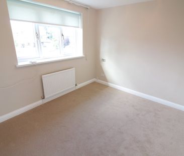 A 3 Bedroom Detached - Photo 3