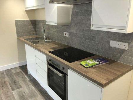 London Road, Fairford, GL7 - Photo 4