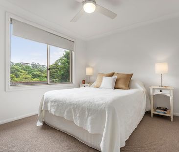 Contemporary townhouse in prime and peaceful location - Photo 3