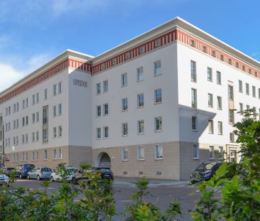 2 Raum Wohnung mit großem Wohnzimmer - Foto 1