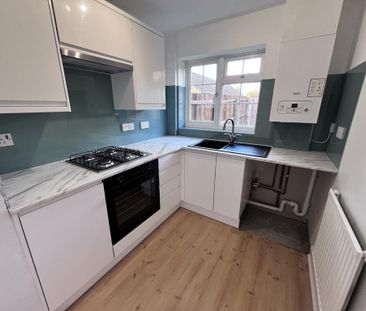 3 bedroom end of terrace house to rent - Photo 5