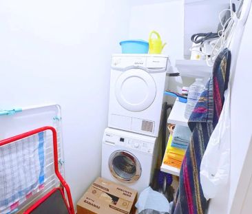 Centraal gelegen en ruim appartement - Photo 4