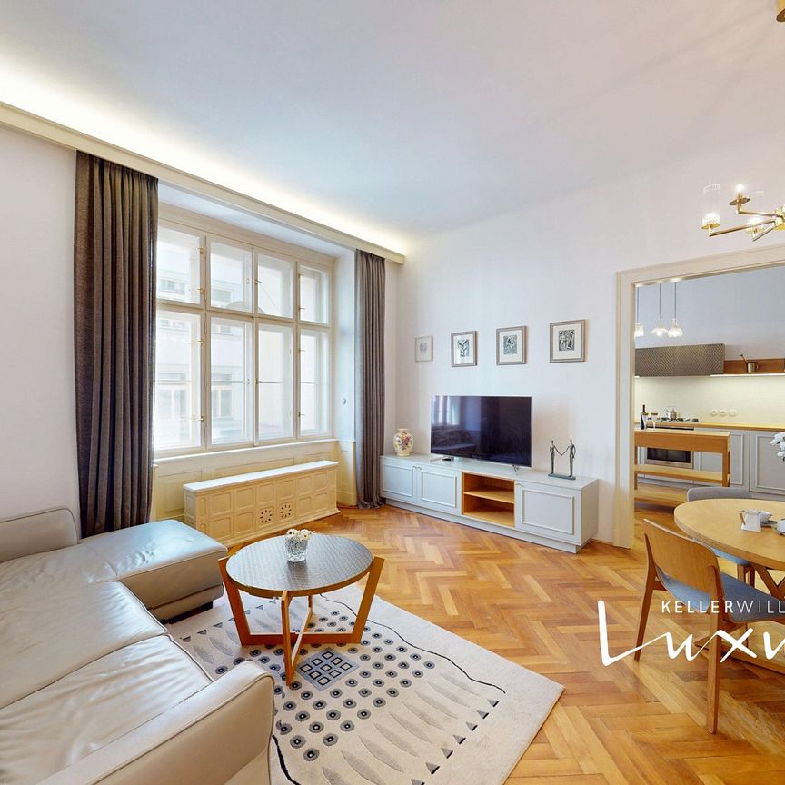 Pronájem bytu 2+1 104 m² - Photo 1