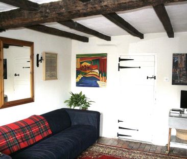 3 bedroom character property to rent - Photo 1