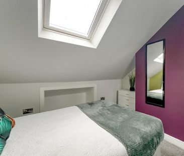 1 bedroom in a house share to rent - Photo 2