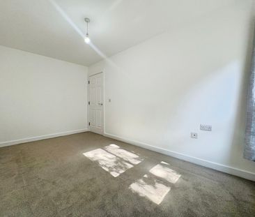 Priestley Road, Basingstoke, Hampshire, RG24 - Photo 4