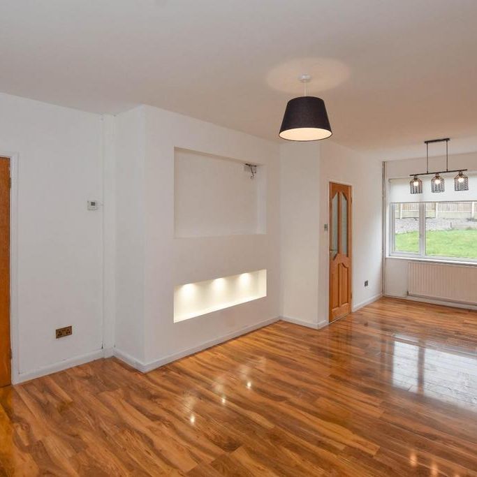 3 bedroom semi-detached house to rent - Photo 1