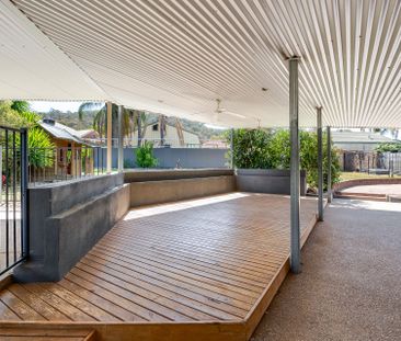 Beautifully Presented Family Home in a Quiet Court - Photo 3