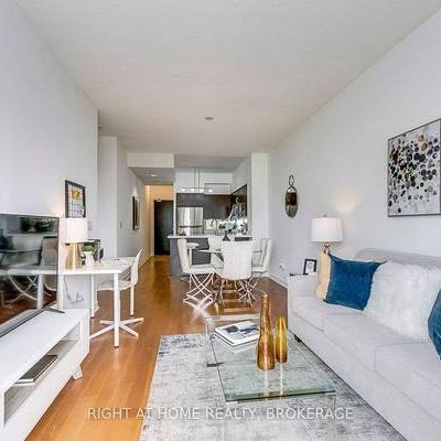 Burnhamthorpe & Confederation Luxurious +Spacious 1Bdrm Open Concept - Photo 3