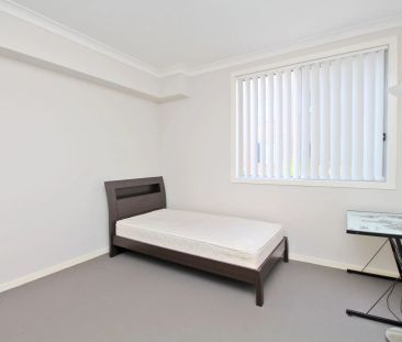 Partially Furnished, Great Value Apartment With Two Car Spaces - Photo 4