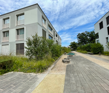 TRAUMHAFTE 3.5-ZIMMERWOHNUNG MIT LOGGIA UND RHEINBLICK IM SALMENPARK - Photo 3