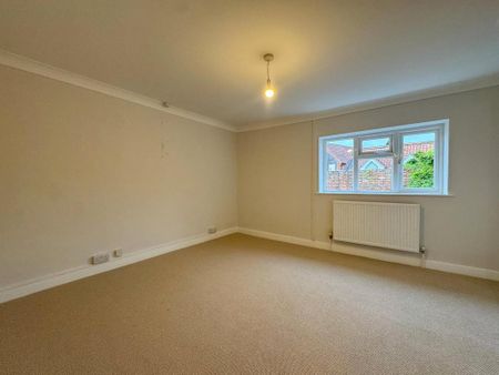 2 bedroom end of terrace house to rent - Photo 5