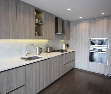 Stunning 1 Bed, 1 Bath, Den, In-Suite Laundry, Balcony & More! - Photo 1