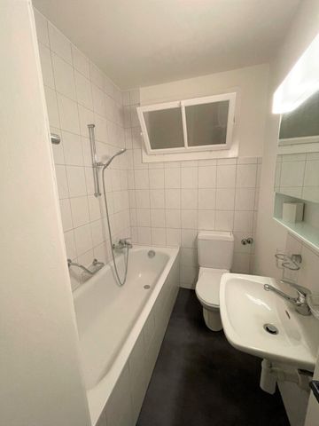 Cozy living in Biel - Photo 5