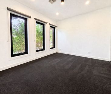 Impressive Residence - Photo 1