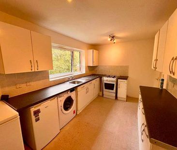 Montague Crescent, Northampton, NN5 - Photo 3