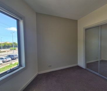 1 / 45 Railway Ave, Oakleigh - Photo 2