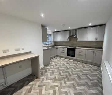 2 bedroom terraced house to rent - Photo 6