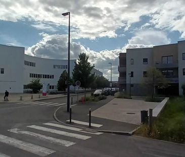 À LOUER – LA RICHE – Appartement de 40m² • Réf. TNG-G0221 - Photo 5