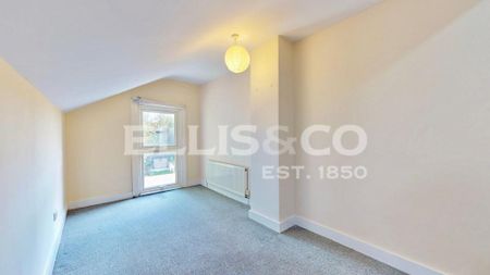 3 bedroom terraced house to rent - Photo 4