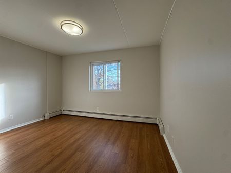 For Lease - 36 Arran Drive Unit# 302, St. Catharines, Ontario - Photo 4