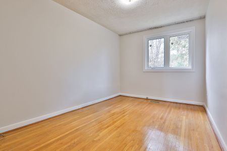 For Lease - 264 McConvey Drive, Richmond Hill, Ontario - Photo 3