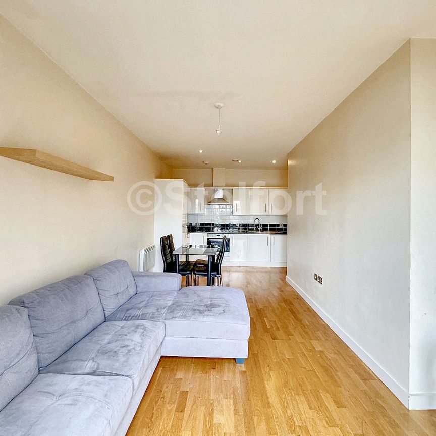 Axminster Road, N7, London - Photo 1