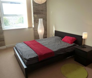 2 bedroom flat to rent - Photo 4