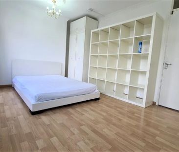 Watney Market, London - Photo 3