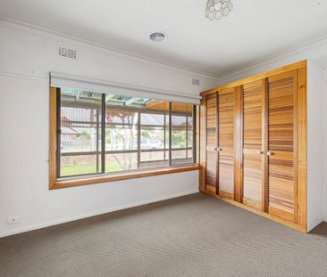 Stylish and Inviting Home in Prime Wendouree Location - Photo 2