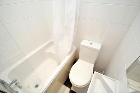 1 bedroom studio apartment to rent - Photo 5
