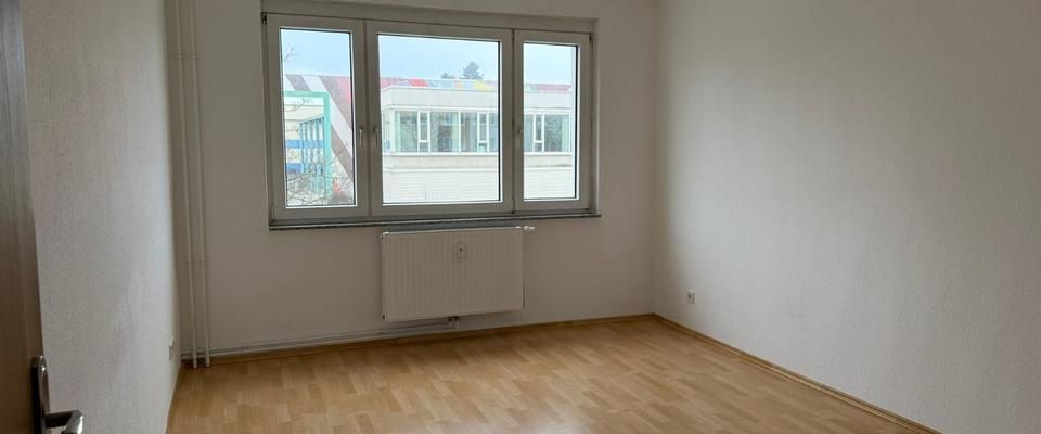 Günstige schöne 3-Zi. Wohnung. Sehr Zentral!!! - Photo 1