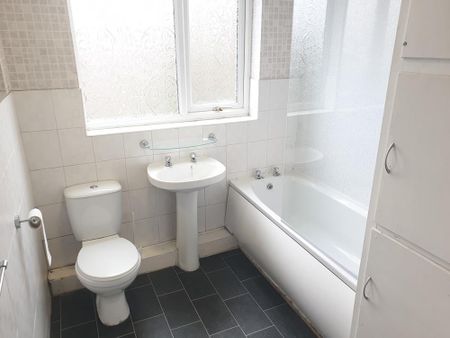 2 bed terraced to rent on Ilkeston, Taylor Street, DE7 - Photo 4