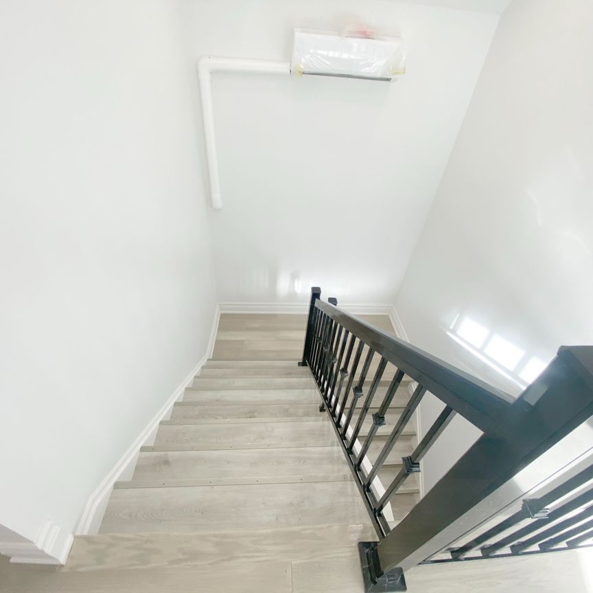 For Lease - 81 Hallam Street Unit# Room L201, Toronto, Ontario - Photo 1